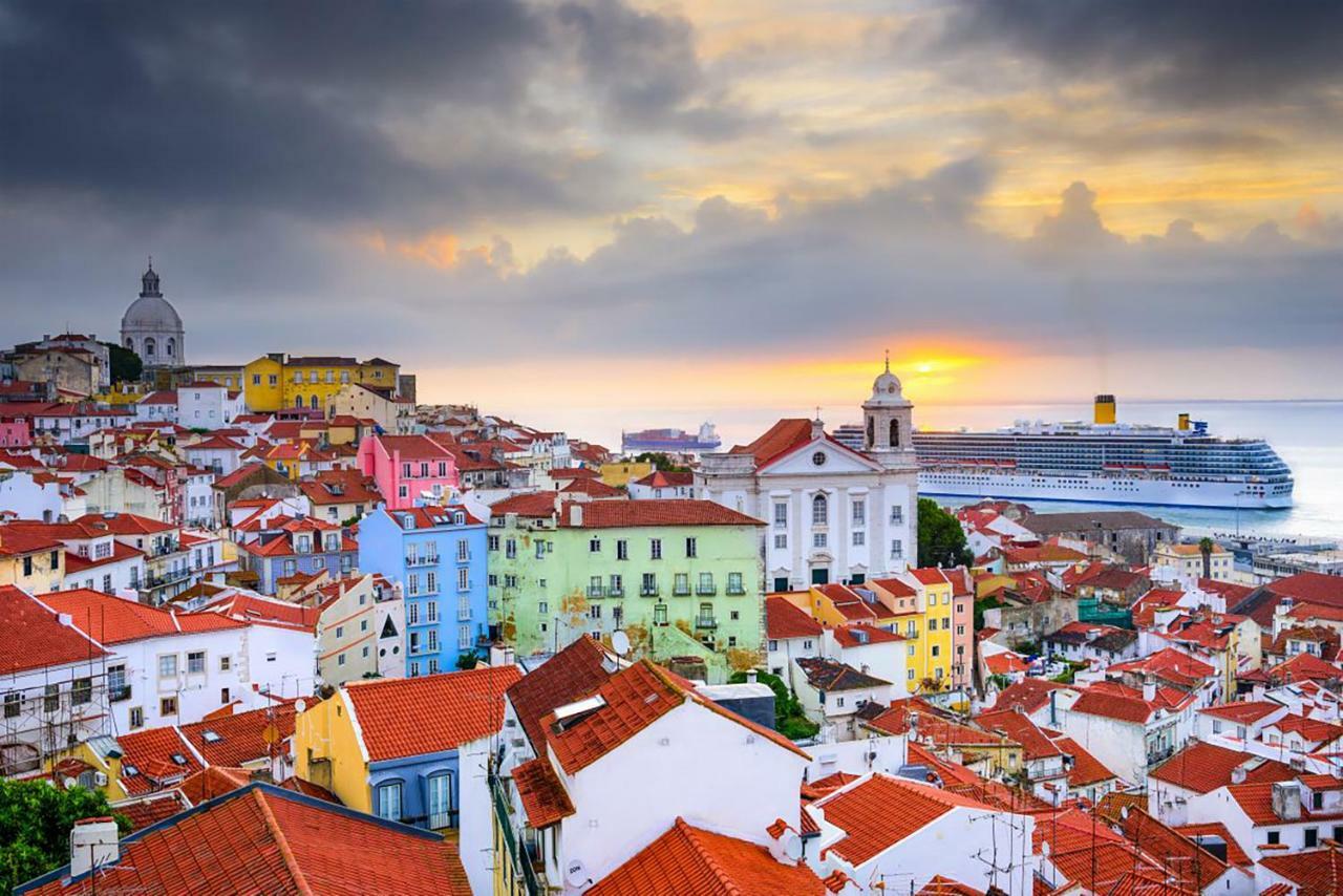 Romantichome At Alfama'S Heart Lisbon Bagian luar foto